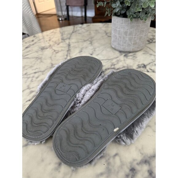 Stars Above Women's Gray Fuzzy Open Toe Slip-On Slippers Womens Size US 7-8 - Picture 5 of 5